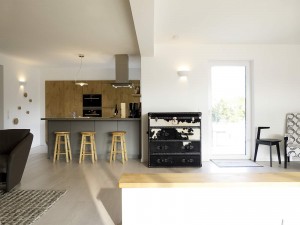 Wohnraum mit Kücheninsel